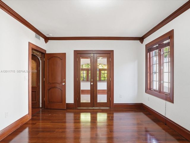 1137 Asturia Ave, Coral Gables, FL 33134