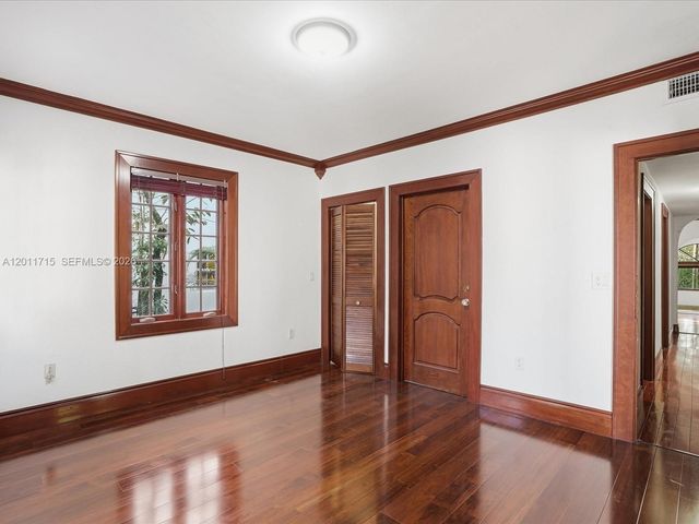 1137 Asturia Ave, Coral Gables, FL 33134