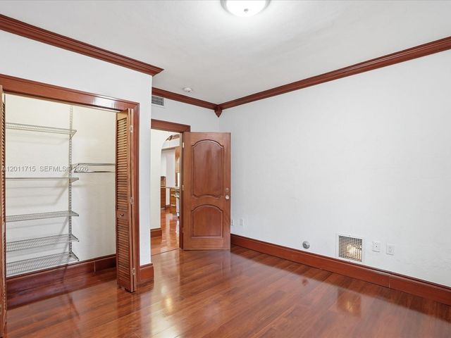 1137 Asturia Ave, Coral Gables, FL 33134