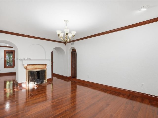 1137 Asturia Ave, Coral Gables, FL 33134