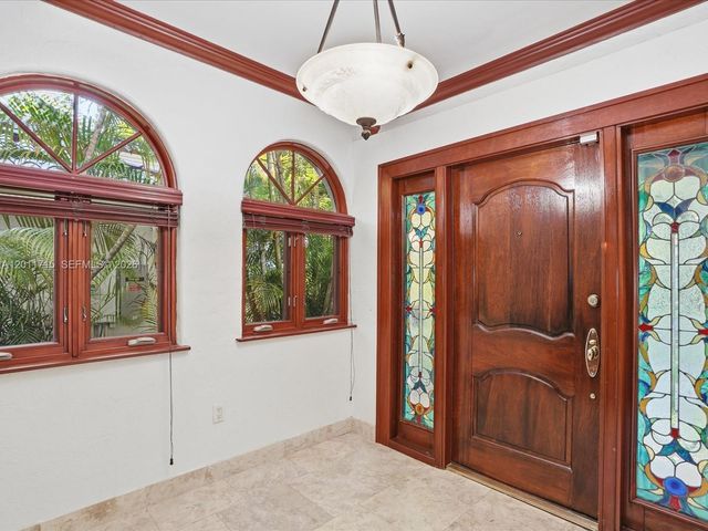 1137 Asturia Ave, Coral Gables, FL 33134