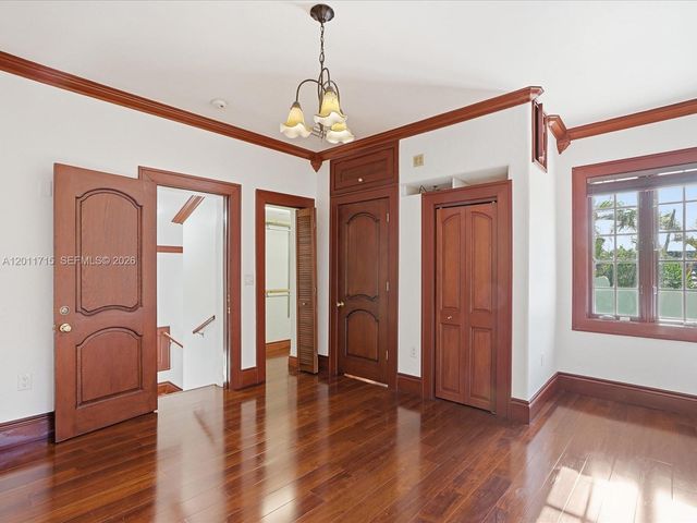1137 Asturia Ave, Coral Gables, FL 33134