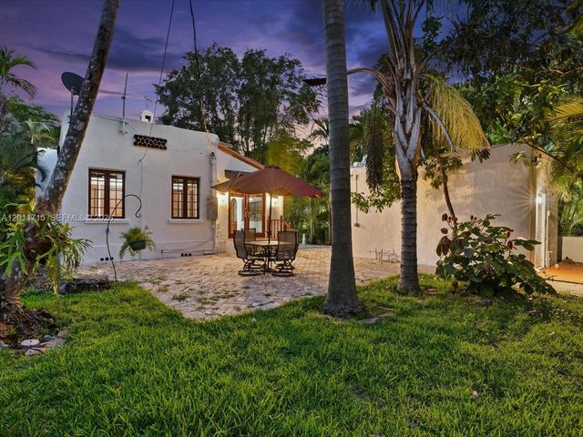1137 Asturia Ave, Coral Gables, FL 33134