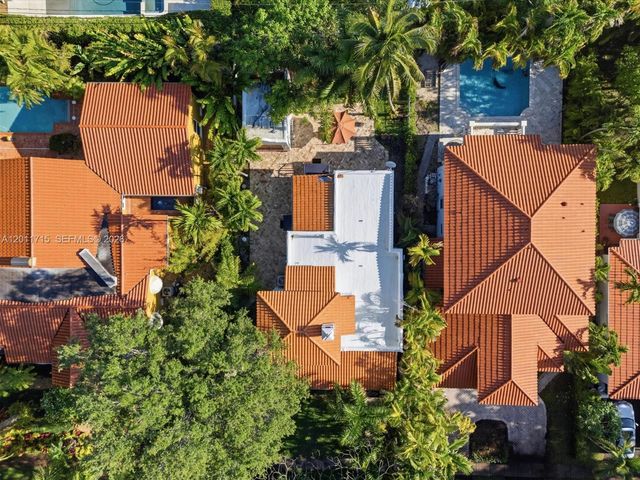 1137 Asturia Ave, Coral Gables, FL 33134