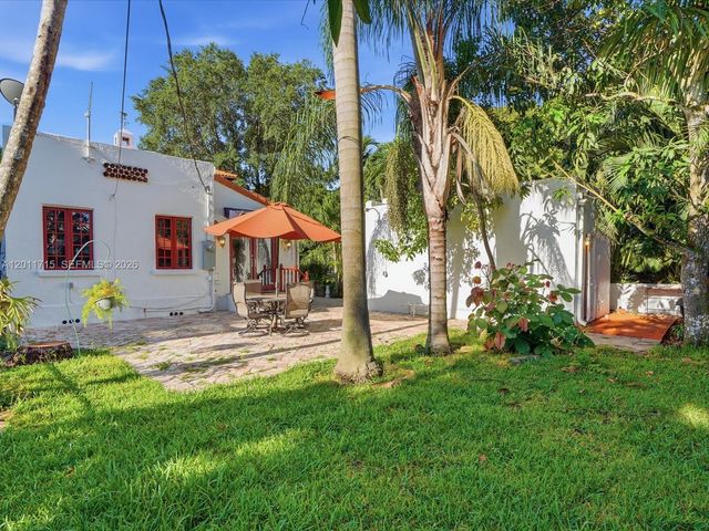 1137 Asturia Ave, Coral Gables, FL 33134