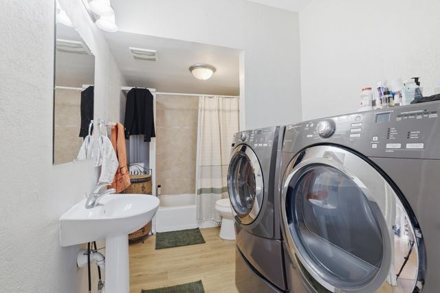 649 Madison Street NE, Minneapolis, MN 55413