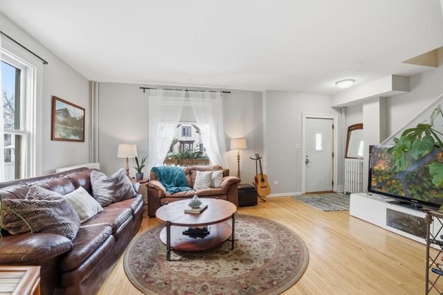 649 Madison Street NE, Minneapolis, MN 55413