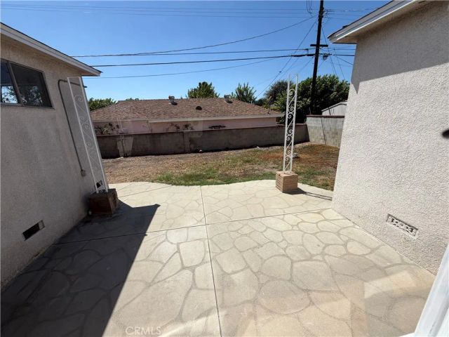9065 Canterbury Avenue, Arleta, CA 91331