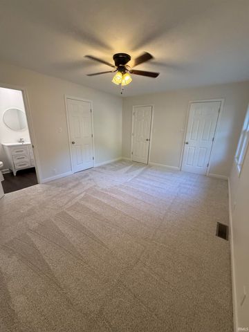 4500 N Hereford Drive, Muncie, IN 47304