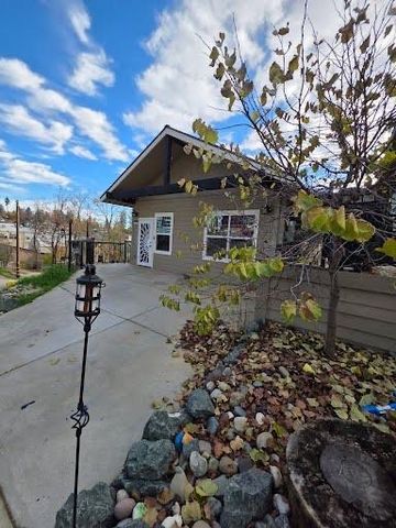 102 Shadow Wood Pl, Colfax, CA 95713