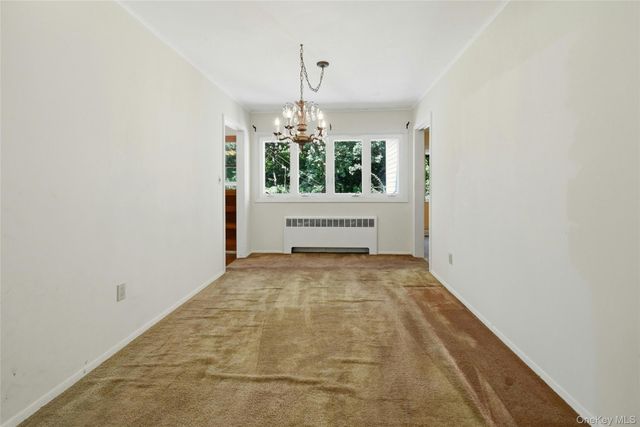 89 Burton Lane, Commack, NY 11725