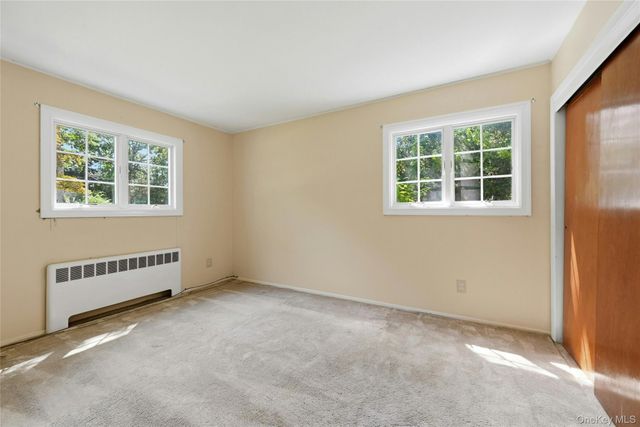 89 Burton Lane, Commack, NY 11725