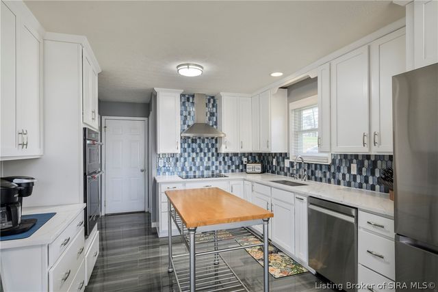 3221 Cummins Road, Borden, IN 47106