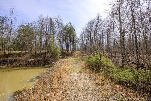 3221 Cummins Road, Borden, IN 47106