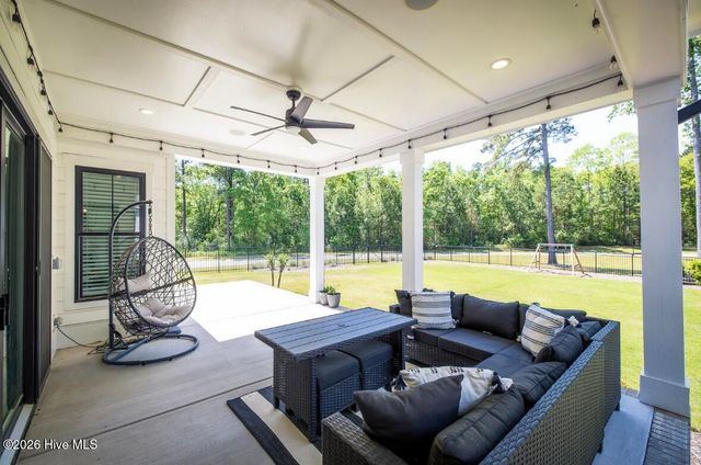 9274 Fallen Pear Lane NE, Leland, NC 28451