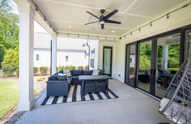 9274 Fallen Pear Lane NE, Leland, NC 28451