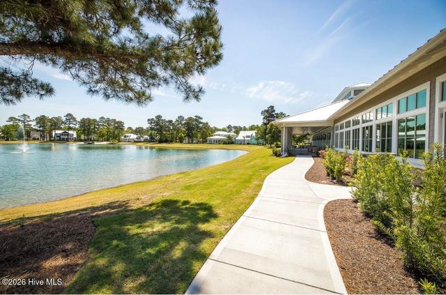 9274 Fallen Pear Lane NE, Leland, NC 28451