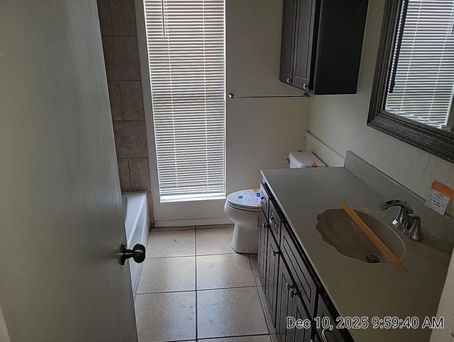 3815 SE CAMELOT DR, Lawton, OK 73501