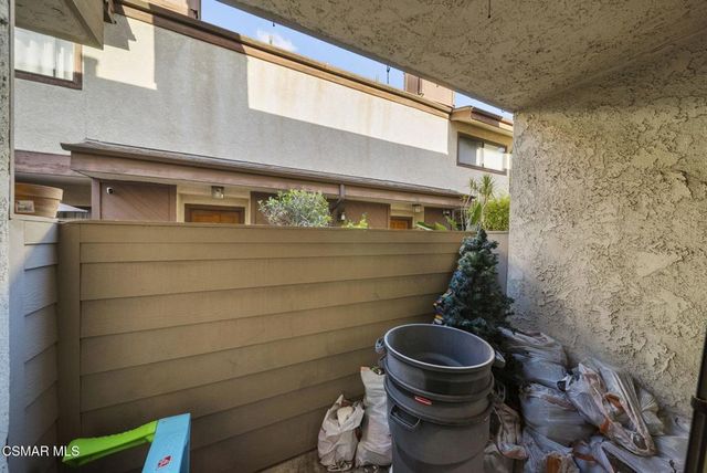 7240 Shirley Avenue 103, Reseda, CA 91335