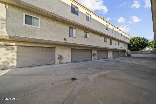 7240 Shirley Avenue 103, Reseda, CA 91335