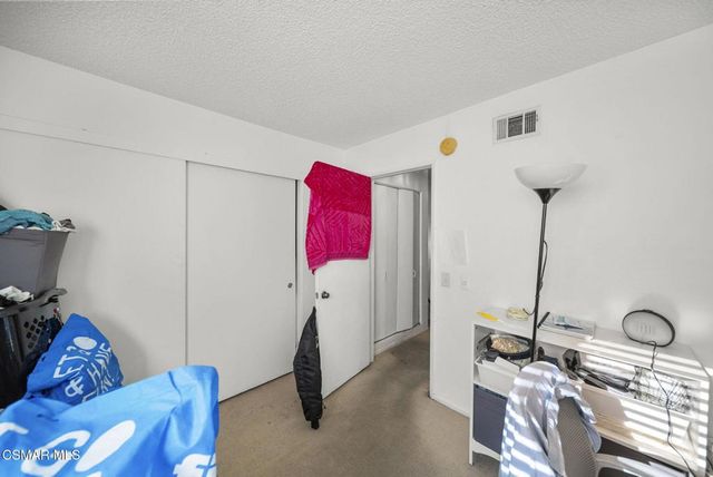 7240 Shirley Avenue 103, Reseda, CA 91335