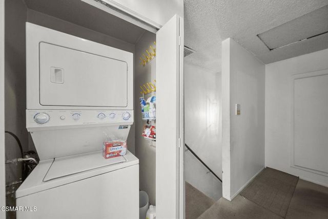 7240 Shirley Avenue 103, Reseda, CA 91335