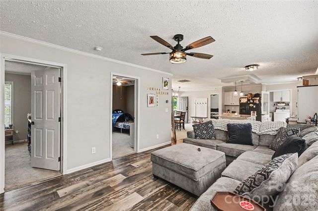 2843 Hopewell Church Road, Sherrills Ford, NC 28673