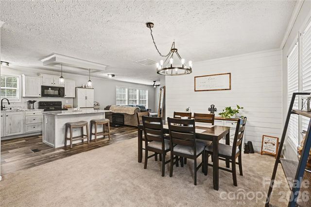 2843 Hopewell Church Road, Sherrills Ford, NC 28673