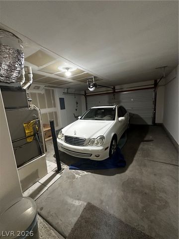 9865 Lime Tree Street, Las Vegas, NV 89178