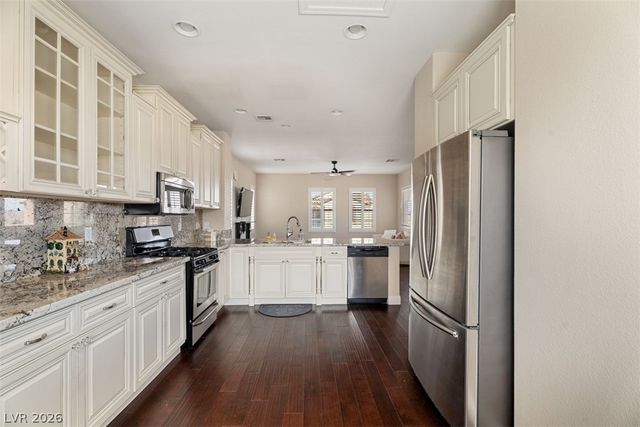 9865 Lime Tree Street, Las Vegas, NV 89178