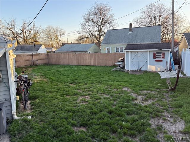 28 Nicholas Drive North, Tonawanda, NY 14150