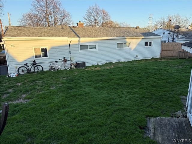 28 Nicholas Drive North, Tonawanda, NY 14150