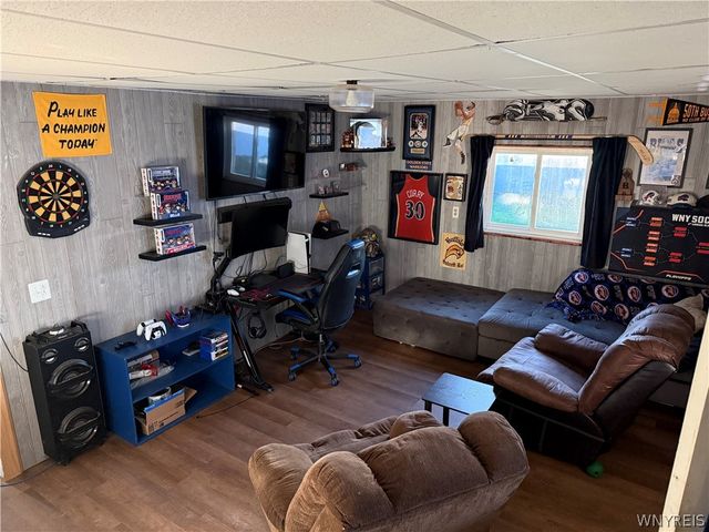 28 Nicholas Drive North, Tonawanda, NY 14150