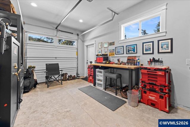 17465 S Abiqua Rd NE, Silverton, OR 97381