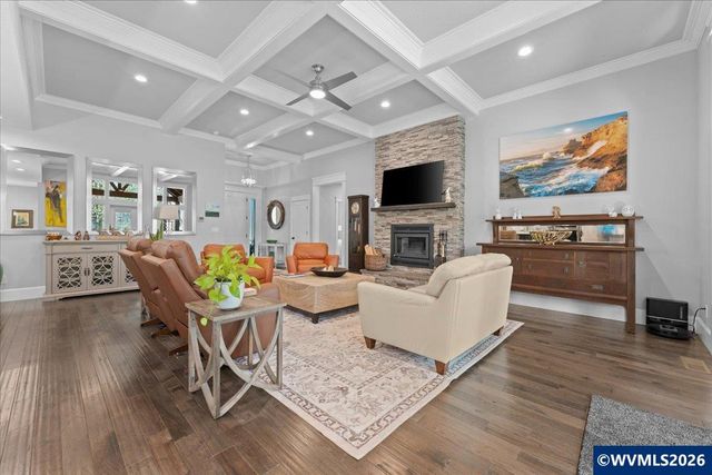 17465 S Abiqua Rd NE, Silverton, OR 97381