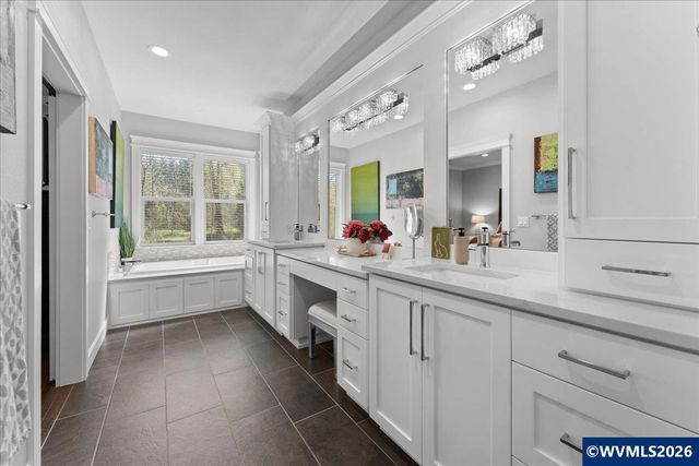 17465 S Abiqua Rd NE, Silverton, OR 97381