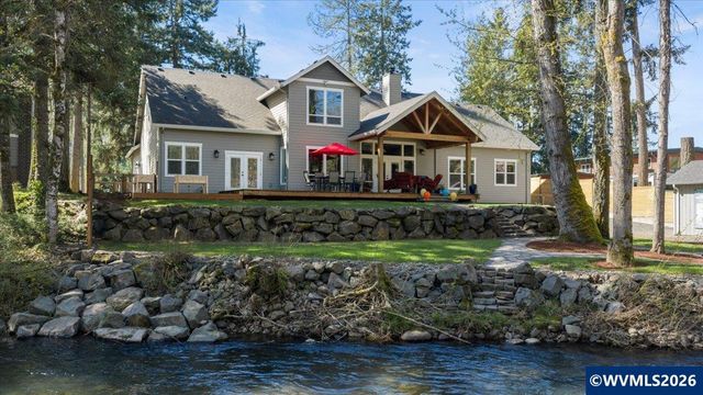 17465 S Abiqua Rd NE, Silverton, OR 97381