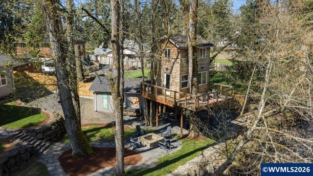 17465 S Abiqua Rd NE, Silverton, OR 97381