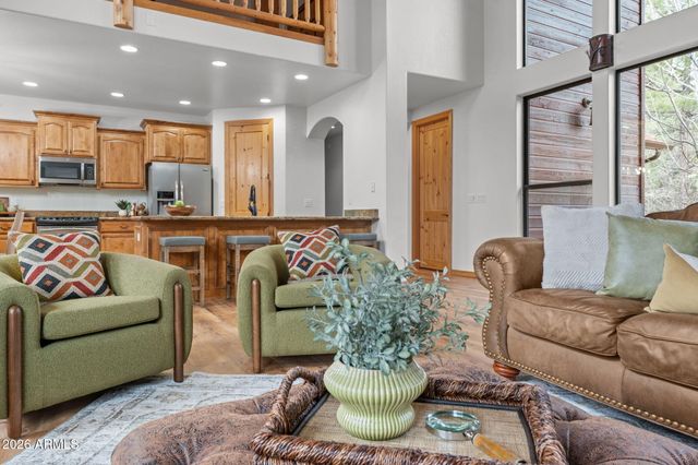 4651 W WHITE OAK Lane, Show Low, AZ 85901