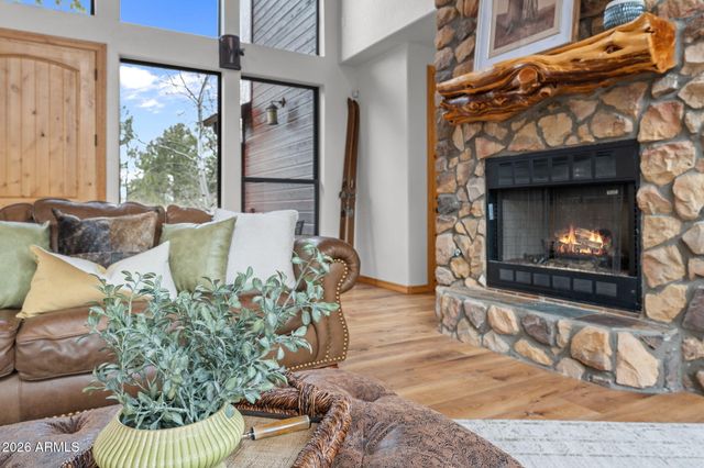 4651 W WHITE OAK Lane, Show Low, AZ 85901