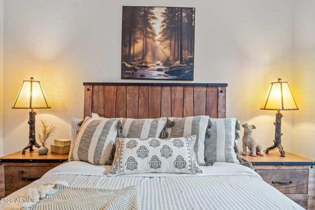 4651 W WHITE OAK Lane, Show Low, AZ 85901