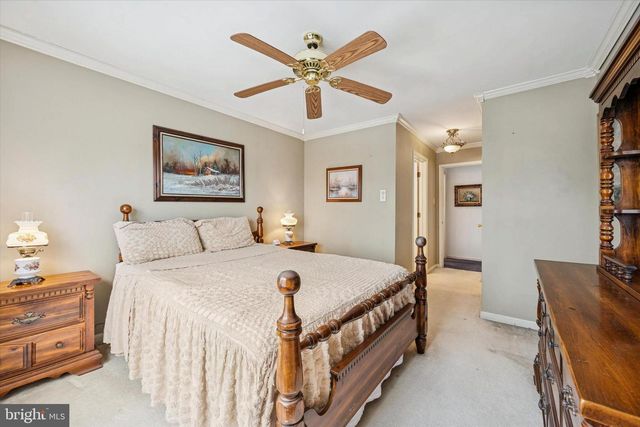 419 DERRY DR, Aston, PA 19014