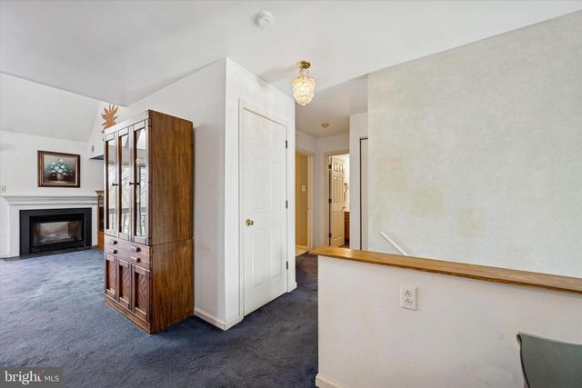 419 DERRY DR, Aston, PA 19014