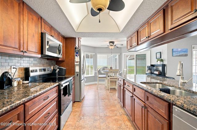 10381 Flag Road, Spring Hill, FL 34608