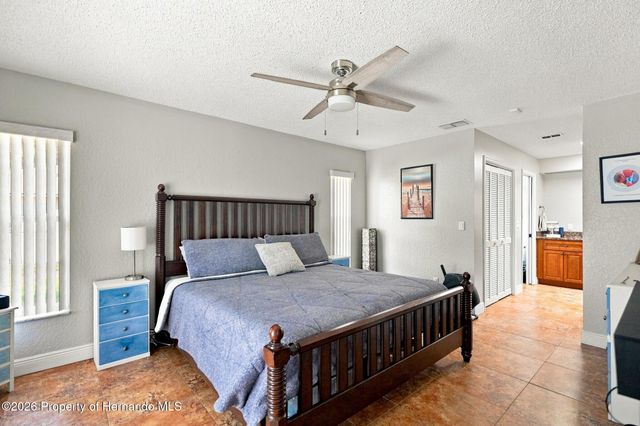 10381 Flag Road, Spring Hill, FL 34608