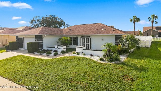10381 Flag Road, Spring Hill, FL 34608