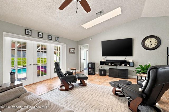 10381 Flag Road, Spring Hill, FL 34608