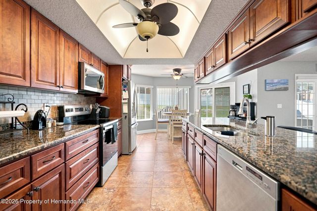 10381 Flag Road, Spring Hill, FL 34608