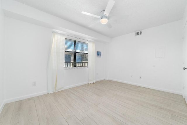 896 N Federal Highway 530, Lantana, FL 33462