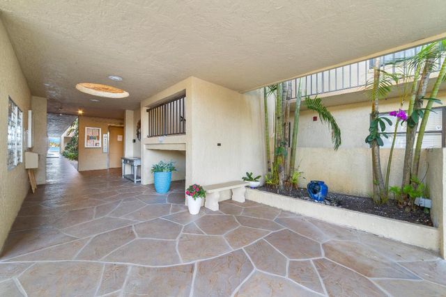 896 N Federal Highway 530, Lantana, FL 33462